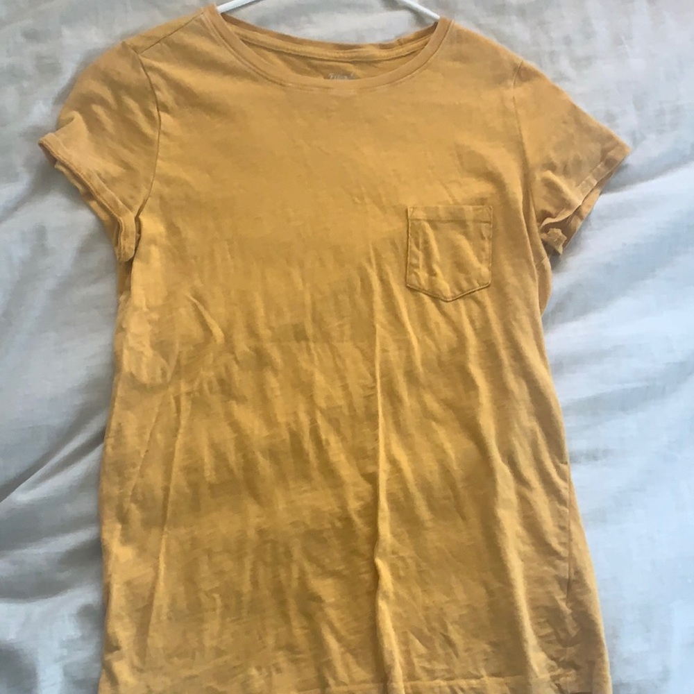 yellow pocket tee